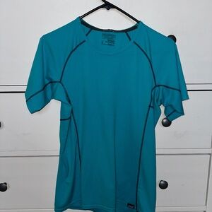 Patagonia lightweight capilene baselayer t shirt size M